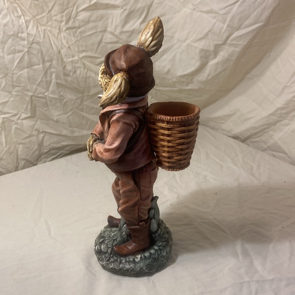 Henri Chrisdon "MR. RABBIT" w/Basket Resin Figurines ~ 2002 ~ 12" Tall - Picture 4 of 5